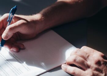 The Contractor Agreement Blueprint: How to Build Ironclad Contracts That Withstand Legal Scrutiny