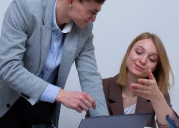 The Architect and the Salesman: My Journey from Wall Street Broker to Building Financial Lives